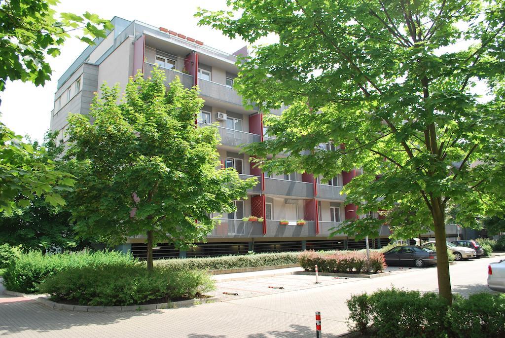 Chotesovska Apartment With Parking Place Praha Ruang foto